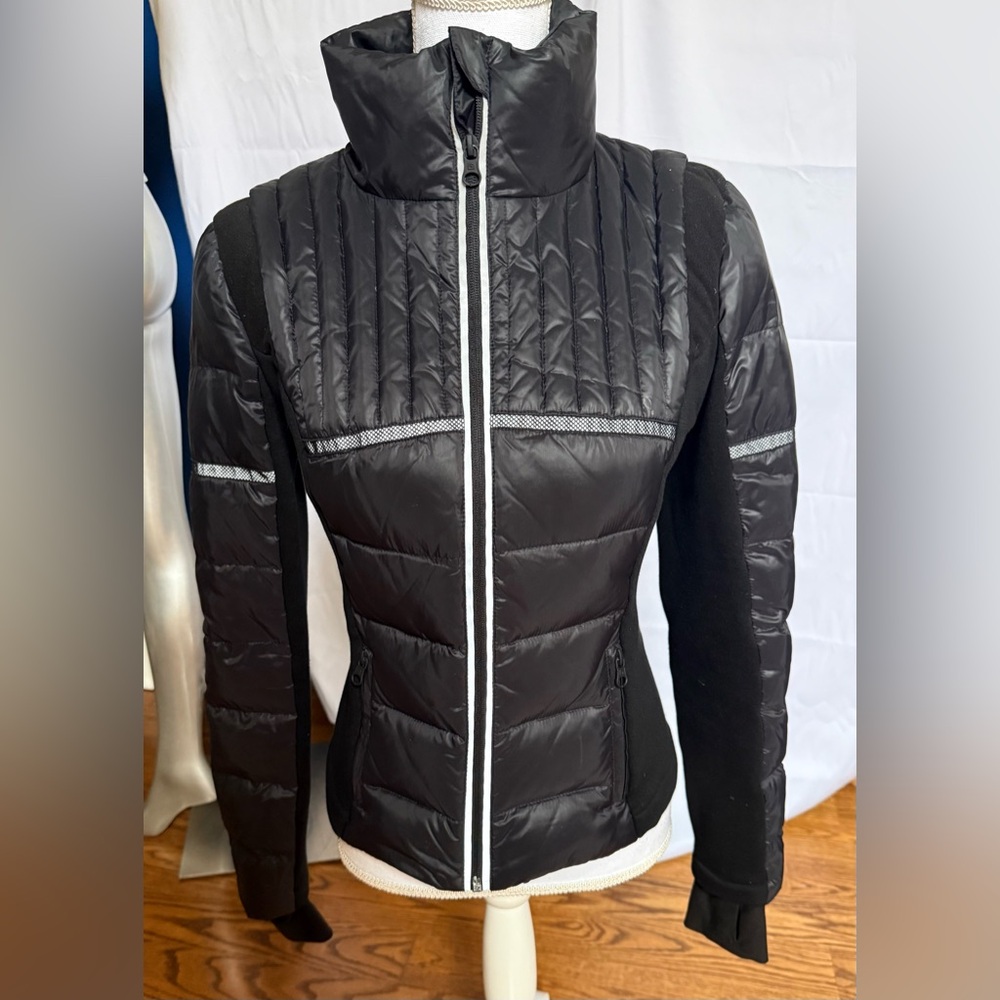 Blanc Noir Black Puffer Jacket with Quilted Design size S